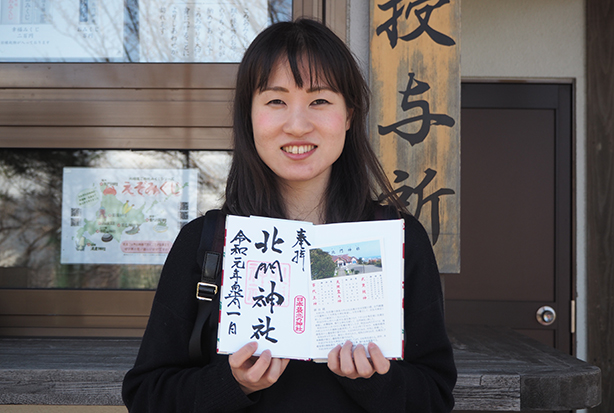 観光客に北門神社の御朱印が人気 | 稚内プレス社