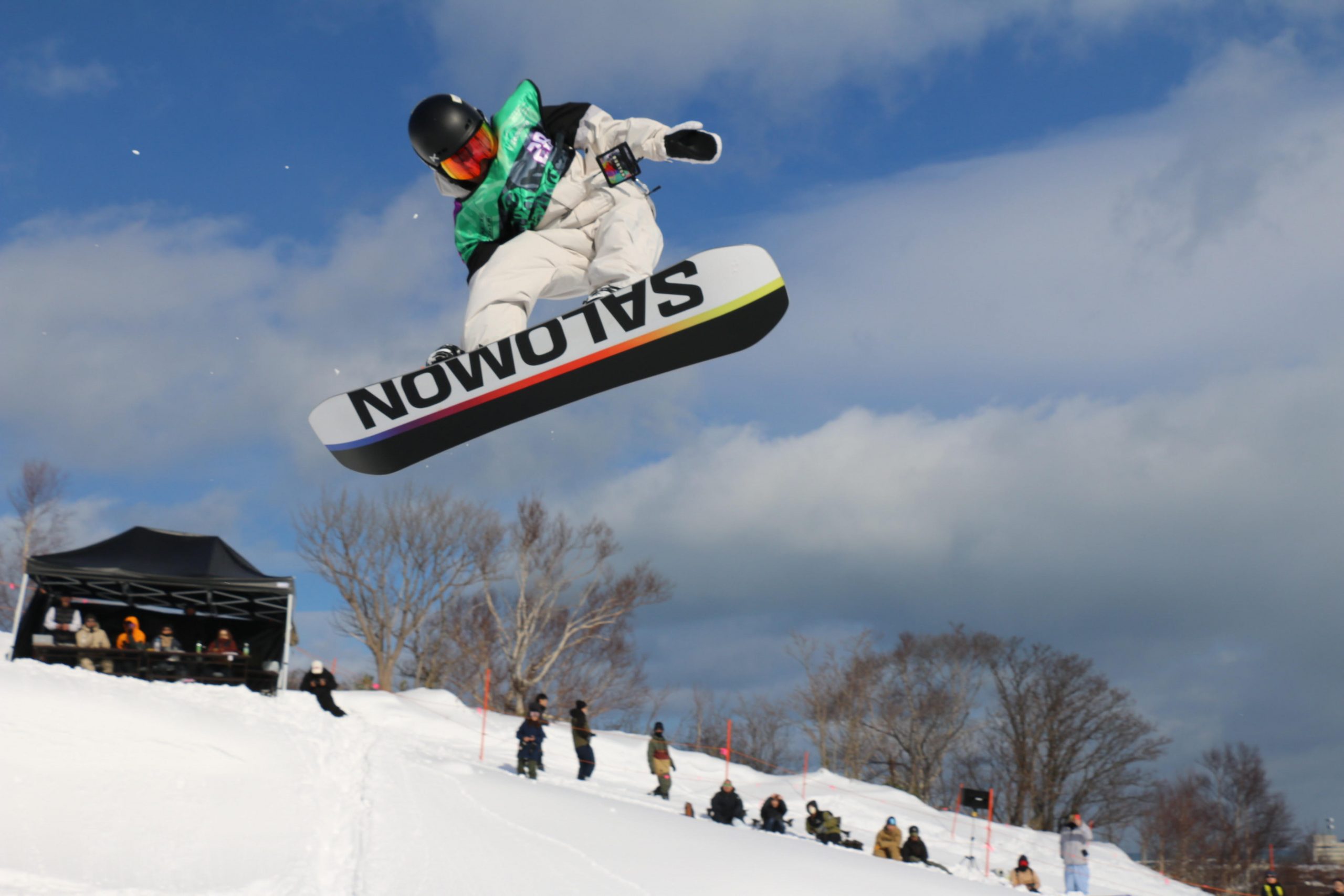 空中技 華麗に魅了 第10回こまどりCUP開催 | 稚内プレス社